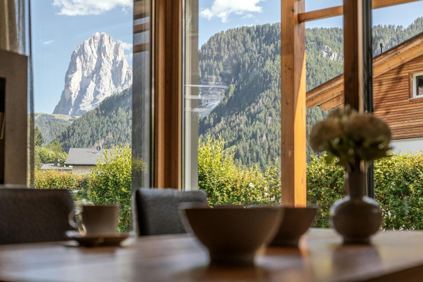 Apartments Chalet Anna Ortisei Exteriör bild