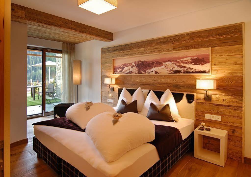 Apartments Chalet Anna Ortisei Exteriör bild
